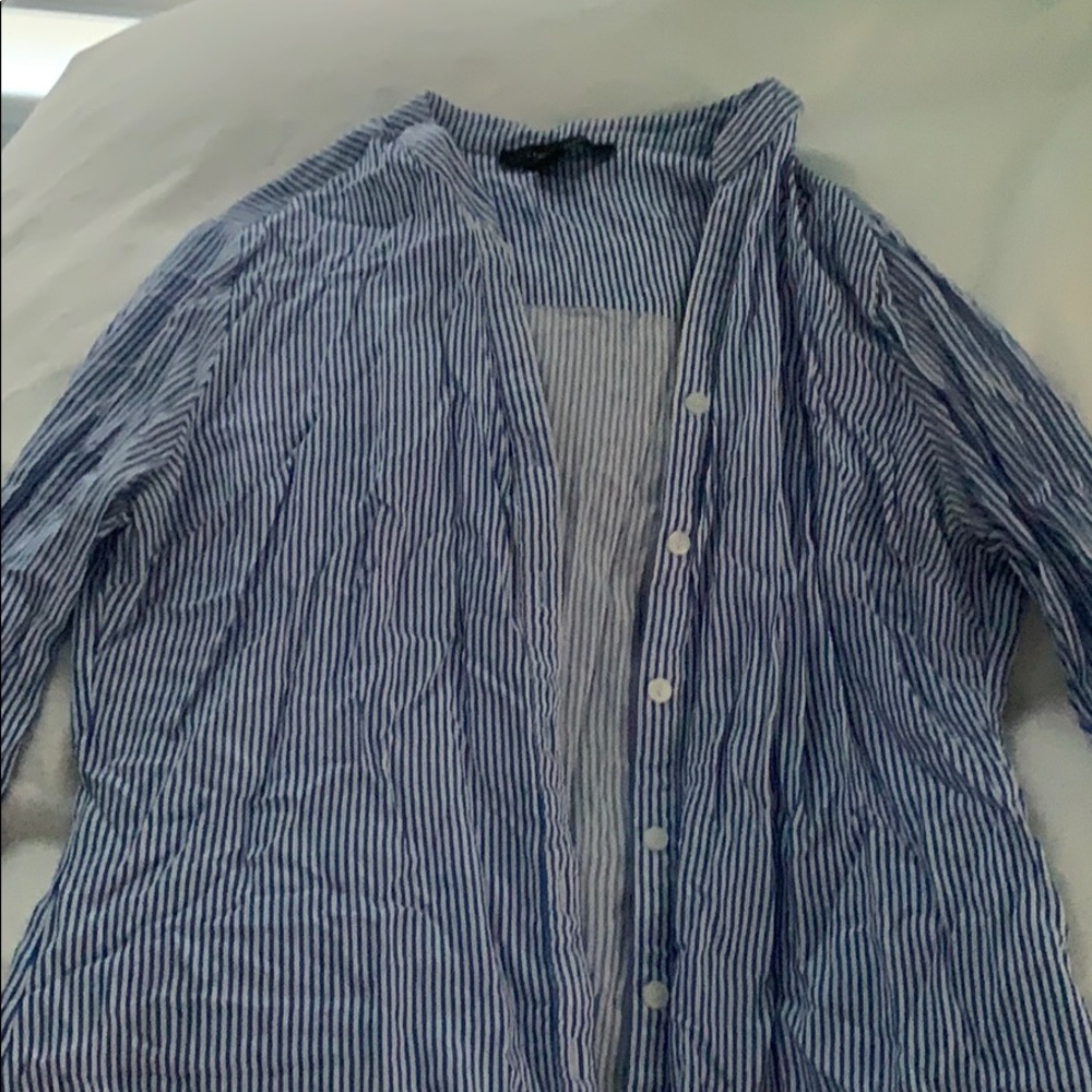 Blue striped top Perfect for work